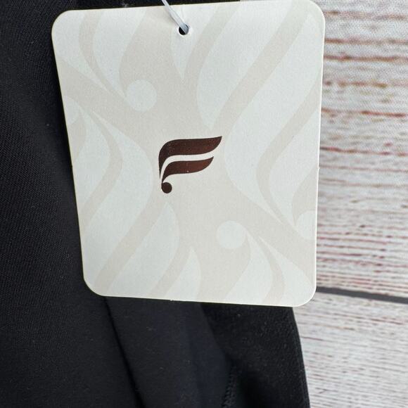 Fabletics Woven Pocket Skirt with Built In Short Women's XXL/1X Black Skort NEW - Picture 8 of 10